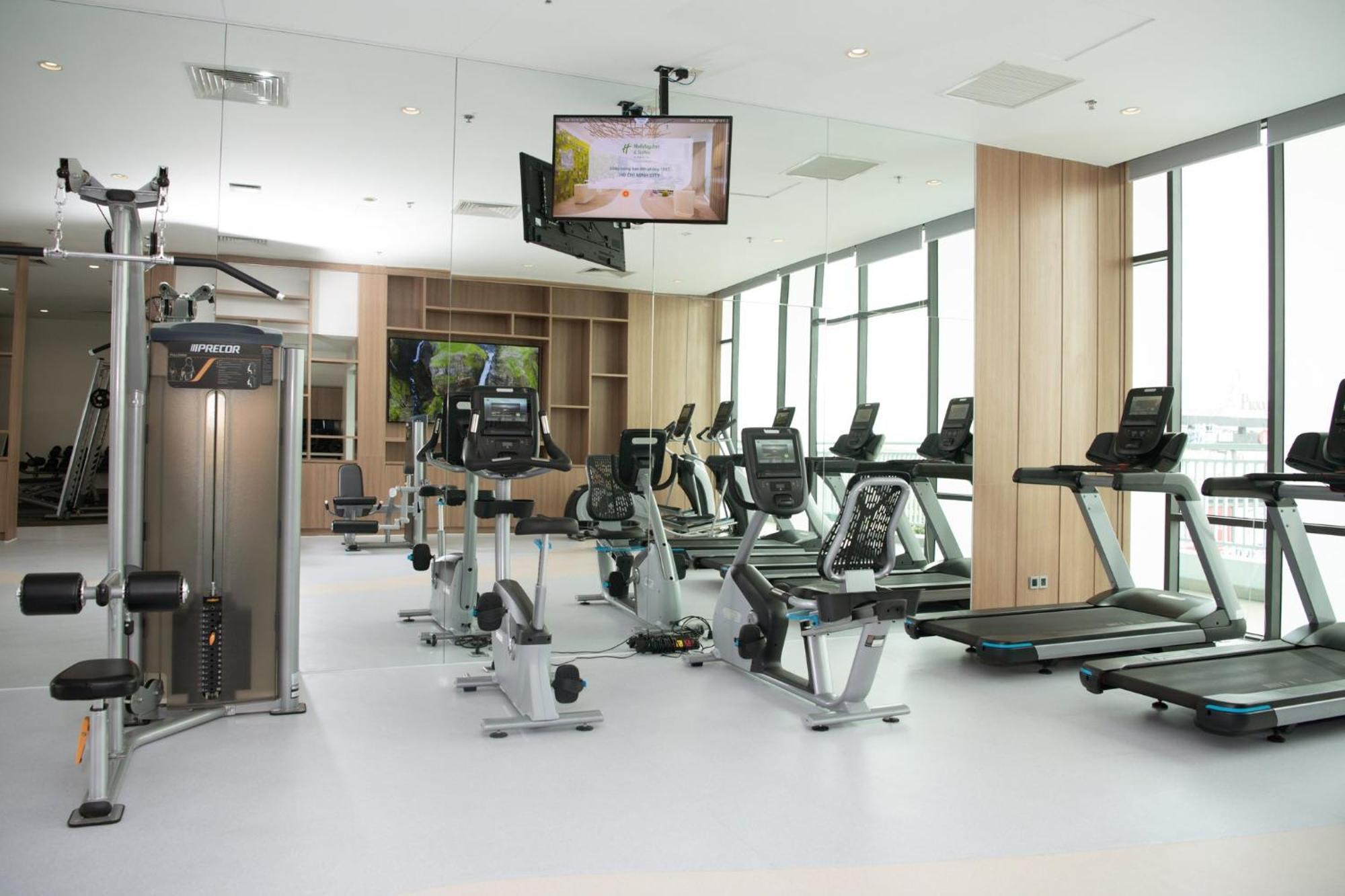 Holiday Inn & Suites Saigon Airport By Ihg Хошимін Екстер'єр фото